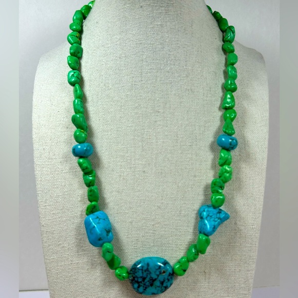 Artisan Necklace Gemstone Turquoise Howlite beads Sterling silver 925 clasp - Picture 1 of 9